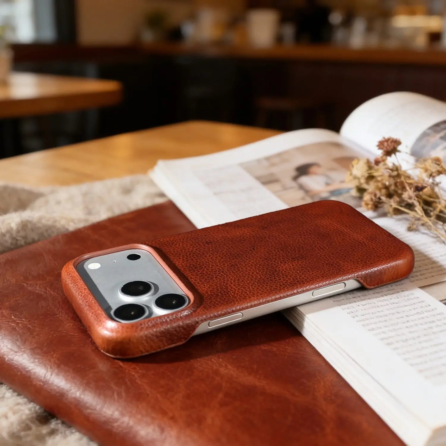 For Iphone 17 Pro Max Case For iphone16Pro 15 14 13 12 11 XR XS Genuine Leather Cover Cases Aesthetic Vintage Phone Back Coque